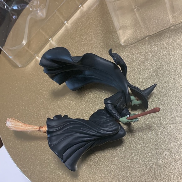 2009 HALLMARK 70th Anniversary Wizard of Oz /Wicked Witch of the West Ornament - Picture 5 of 14